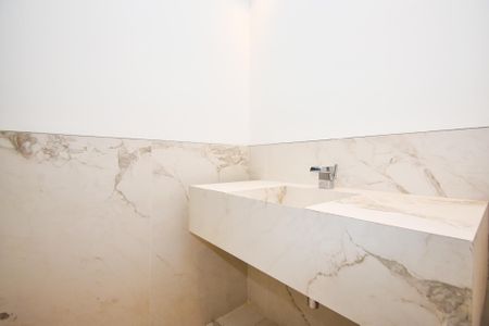 Casa à venda com 518m², 4 quartos e 4 vagas Casa à venda com 518m², 4 quartos e 4 vagasbanheiro suite 3