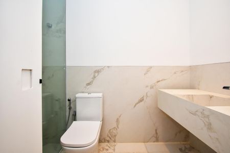 Casa à venda com 518m², 4 quartos e 4 vagas Casa à venda com 518m², 4 quartos e 4 vagasbanheiro suite 1