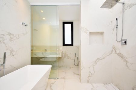 Casa à venda com 518m², 4 quartos e 4 vagas Casa à venda com 518m², 4 quartos e 4 vagasbanheiro suite 4 master (ele e ela)