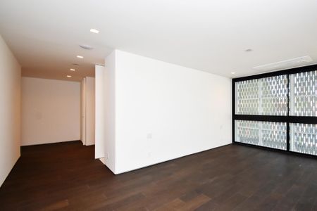 Casa à venda com 518m², 4 quartos e 4 vagas Casa à venda com 518m², 4 quartos e 4 vagassuite 4 master
