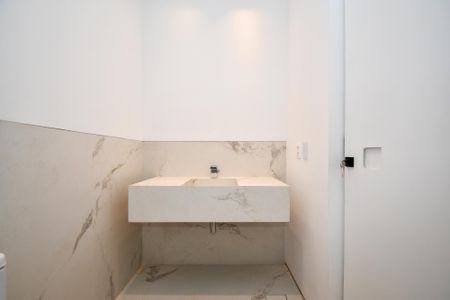 Casa à venda com 518m², 4 quartos e 4 vagas Casa à venda com 518m², 4 quartos e 4 vagasbanheiro suite 1