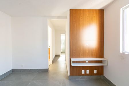 Apartamento à venda com 2 quartos, 44m² em Centro, Canoas