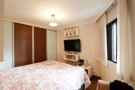 Apartamento à venda com 160m², 4 quartos e 3 vagasSuíte 2