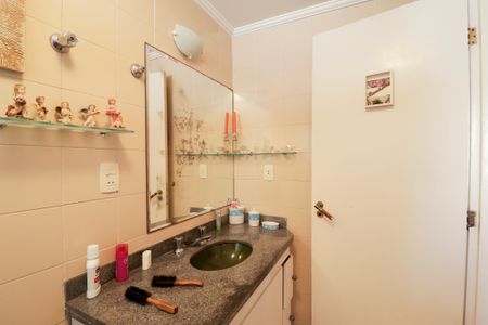 Apartamento à venda com 160m², 4 quartos e 3 vagasBanheiro da Suíte 1