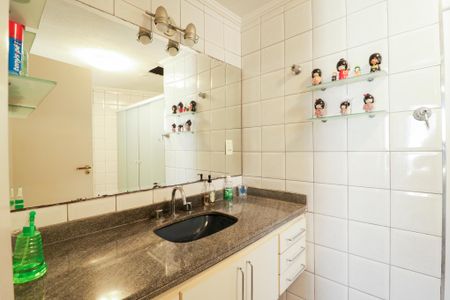 Apartamento à venda com 160m², 4 quartos e 3 vagasBanheiro da Suíte 3