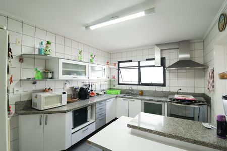 Apartamento à venda com 160m², 4 quartos e 3 vagasCozinha e Área de Serviço