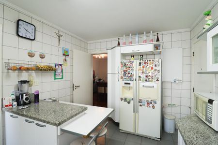 Apartamento à venda com 160m², 4 quartos e 3 vagasCozinha e Área de Serviço
