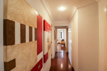 Apartamento à venda com 160m², 4 quartos e 3 vagasCorredor