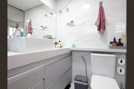 Apartamento à venda com 167m², 4 quartos e 5 vagasBanheiro da Suíte