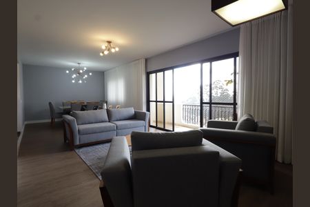 Apartamento à venda com 167m², 4 quartos e 5 vagasSala
