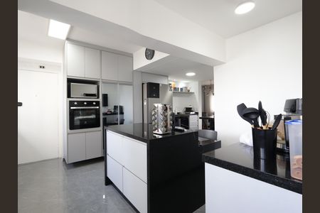 Apartamento à venda com 167m², 4 quartos e 5 vagasCozinha
