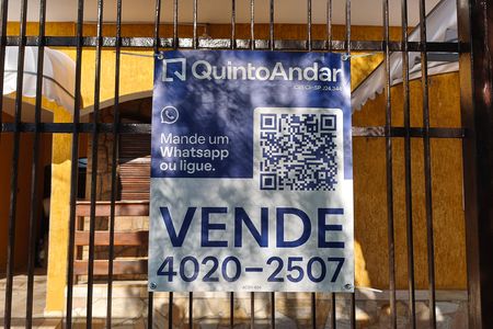 Casa à venda com 137m², 3 quartos e 4 vagasPLACA ISTALADA NA FACHADA 