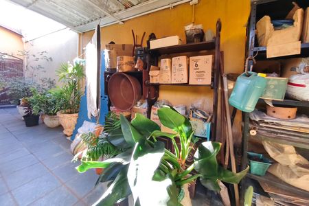 Casa à venda com 137m², 3 quartos e 4 vagasQuintal
