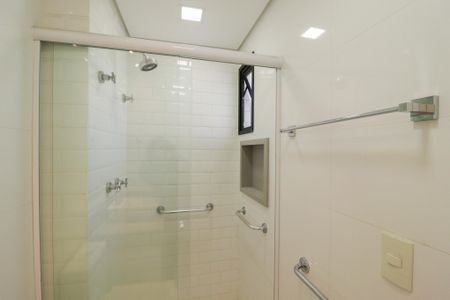 Apartamento para alugar com 90m², 2 quartos e 3 vagas Apartamento para alugar com 90m², 2 quartos e 3 vagasSuíte