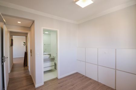 Apartamento para alugar com 90m², 2 quartos e 3 vagas Apartamento para alugar com 90m², 2 quartos e 3 vagasSuíte e Closet