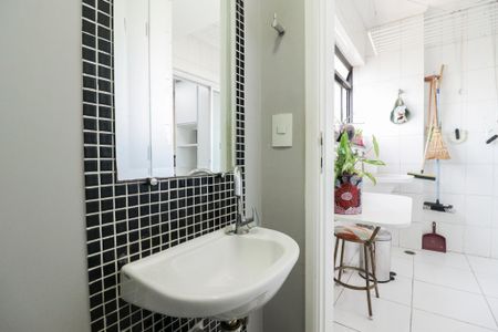 Apartamento para alugar com 90m², 2 quartos e 3 vagas Apartamento para alugar com 90m², 2 quartos e 3 vagasÁrea de Serviço e Banheiro de Serviço