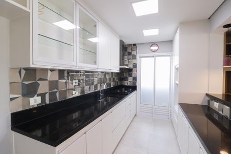 Apartamento para alugar com 90m², 2 quartos e 3 vagas Apartamento para alugar com 90m², 2 quartos e 3 vagascozinha