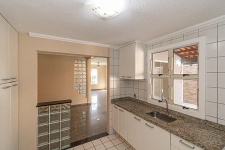 Casa de condomínio à venda com 120m², 3 quartos e 2 vagas Casa de condomínio à venda com 120m², 3 quartos e 2 vagasCozinha