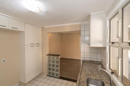 Casa de condomínio à venda com 120m², 3 quartos e 2 vagas Casa de condomínio à venda com 120m², 3 quartos e 2 vagasCozinha