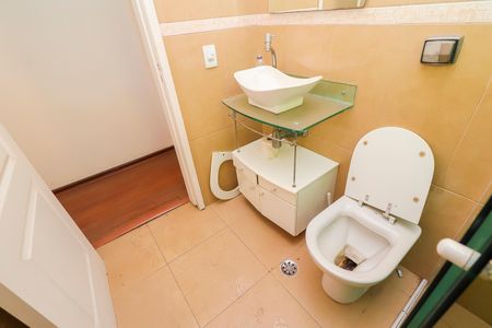 Casa à venda com 155m², 3 quartos e 2 vagasBanheiro 2