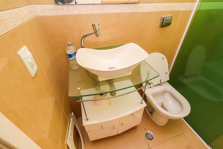 Casa à venda com 155m², 3 quartos e 2 vagasBanheiro 2