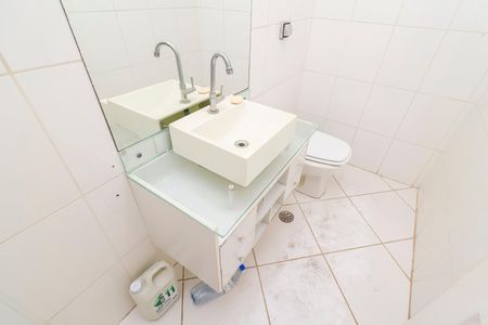 Casa à venda com 155m², 3 quartos e 2 vagasBanheiro 1