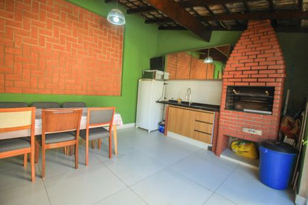 Casa à venda com 330m², 4 quartos e 3 vagas