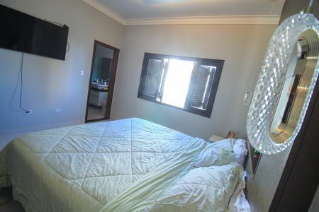 Casa à venda com 330m², 4 quartos e 3 vagas