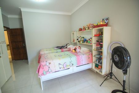 Casa à venda com 330m², 4 quartos e 3 vagas