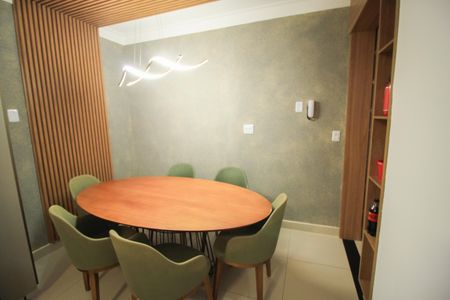 Casa à venda com 330m², 4 quartos e 3 vagas