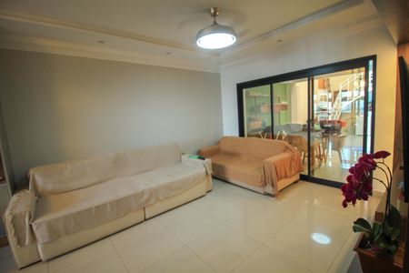Casa à venda com 330m², 4 quartos e 3 vagas