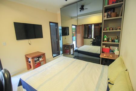 Casa à venda com 330m², 4 quartos e 3 vagas