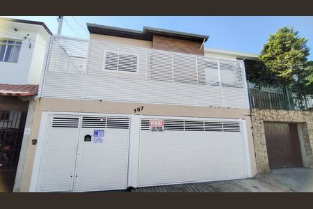Casa à venda com 330m², 4 quartos e 3 vagas