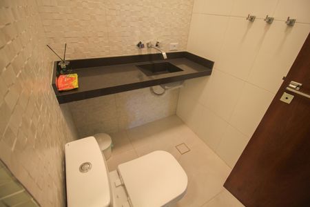 Casa à venda com 330m², 4 quartos e 3 vagas