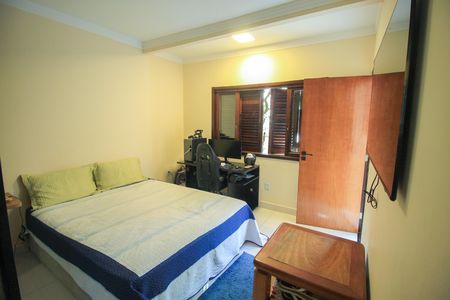 Casa à venda com 330m², 4 quartos e 3 vagas