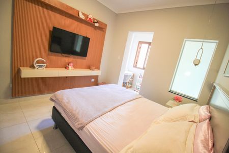 Casa à venda com 330m², 4 quartos e 3 vagas