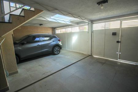 Casa à venda com 330m², 4 quartos e 3 vagas