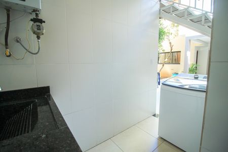 Casa à venda com 330m², 4 quartos e 3 vagas