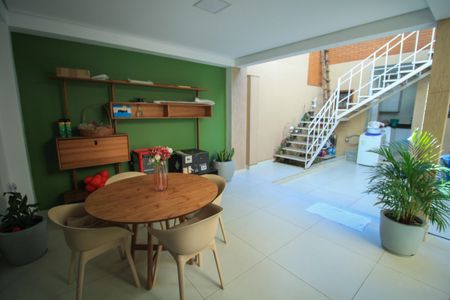 Casa à venda com 330m², 4 quartos e 3 vagas