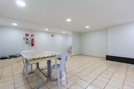 Apartamento à venda com 61m², 2 quartos e 1 vaga Apartamento à venda com 61m², 2 quartos e 1 vagaÁrea comum - Salão de festas