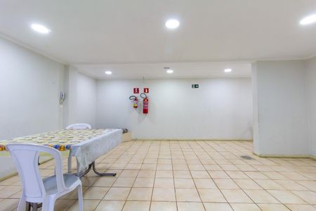 Apartamento à venda com 61m², 2 quartos e 1 vaga Apartamento à venda com 61m², 2 quartos e 1 vagaÁrea comum - Salão de festas