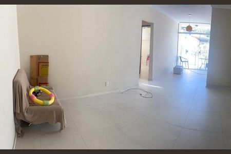 Sala de apartamento para alugar com 2 quartos, 66m² em Ramos, Rio de Janeiro