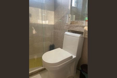 Banheiro  de apartamento para alugar com 2 quartos, 66m² em Ramos, Rio de Janeiro