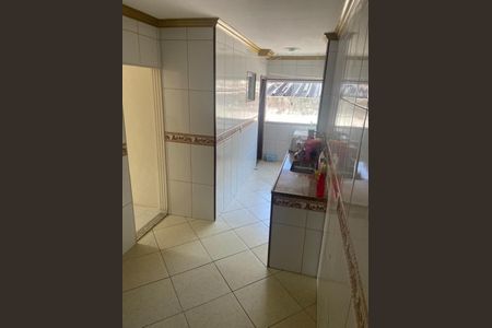 Cozinha de apartamento para alugar com 2 quartos, 66m² em Ramos, Rio de Janeiro