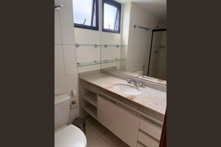 Apartamento para alugar com 150m², 4 quartos e 4 vagas Apartamento para alugar com 150m², 4 quartos e 4 vagasBanheiro 2