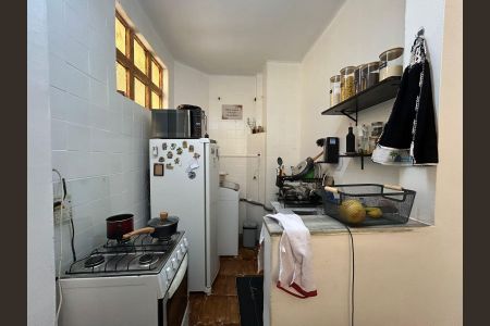 Cozinha de apartamento para alugar com 1 quarto, 50m² em Lagoinha, Belo Horizonte