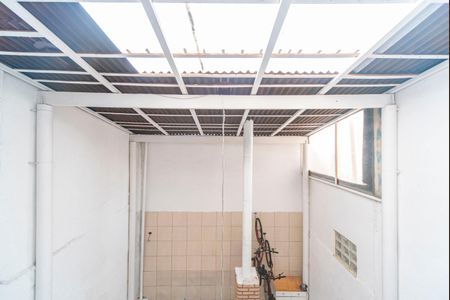 Casa à venda com 249m², 3 quartos e 7 vagas Casa à venda com 249m², 3 quartos e 7 vagasVista do Quarto 2