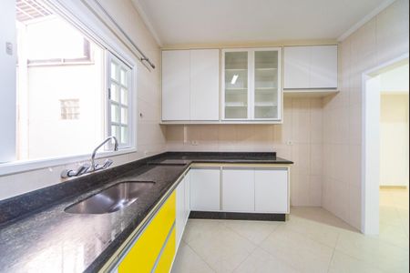 Casa à venda com 249m², 3 quartos e 7 vagas Casa à venda com 249m², 3 quartos e 7 vagasCozinha