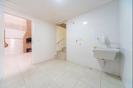 Casa à venda com 249m², 3 quartos e 7 vagas Casa à venda com 249m², 3 quartos e 7 vagasÁrea de Serviço