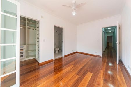 Casa à venda com 249m², 3 quartos e 7 vagas Casa à venda com 249m², 3 quartos e 7 vagasQuarto 3